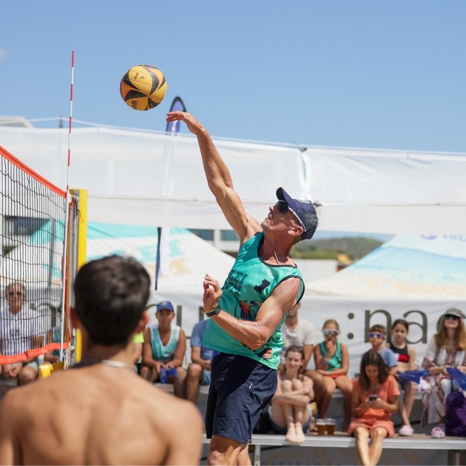 Smash de Javier Bosma en Superboom25 Voleiboom