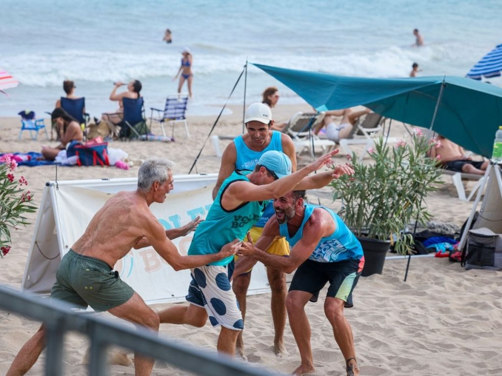 TSUNAMI 2025 en el 4x4 masculino de Voleiboom en Castelldefels
